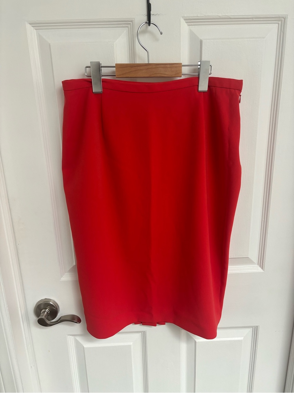 Jones New York Red Pleated Pencil Skirt